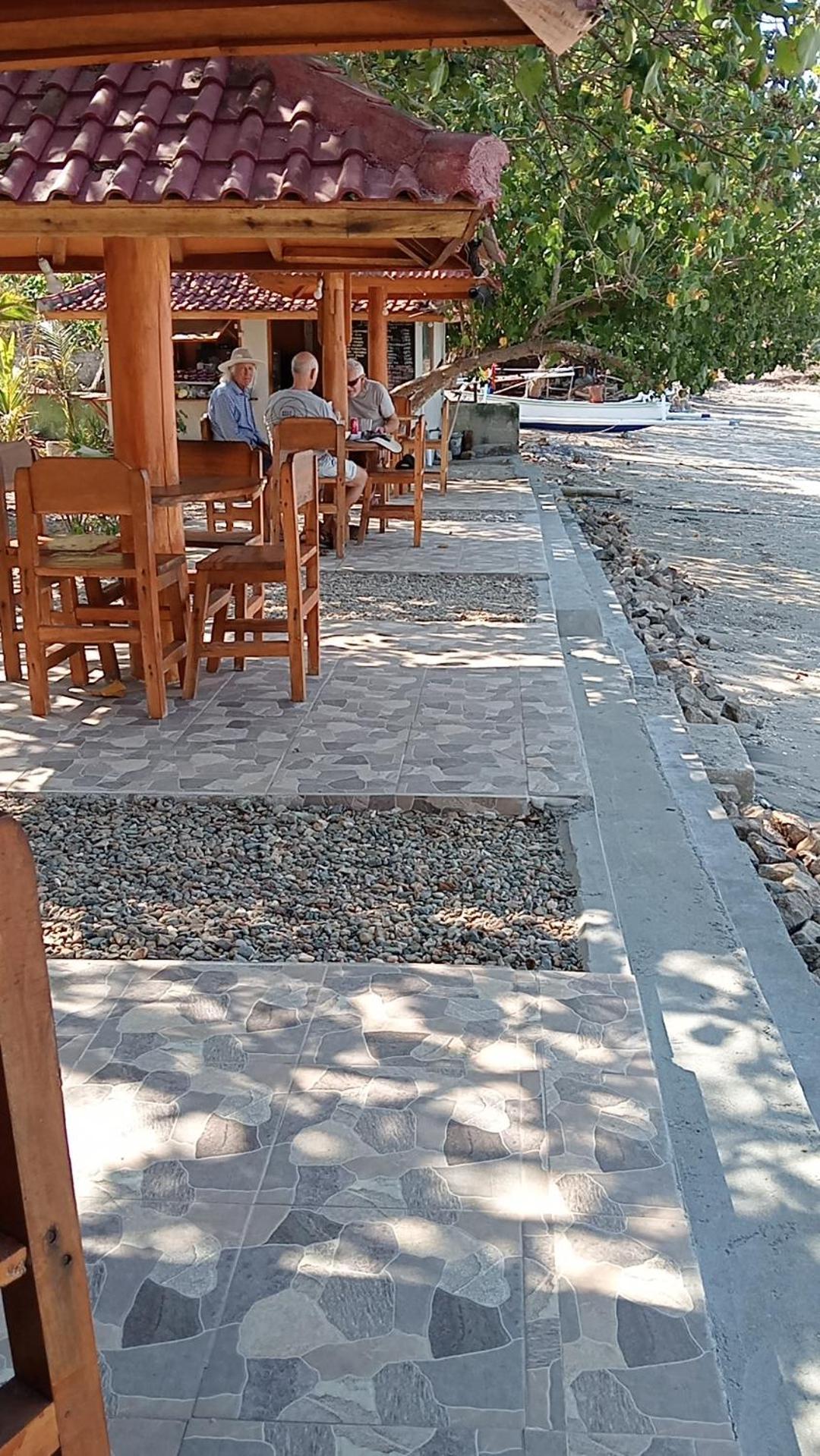 Pelangi Homestay Bungalow Gili Gede Sekotong Ngoại thất bức ảnh